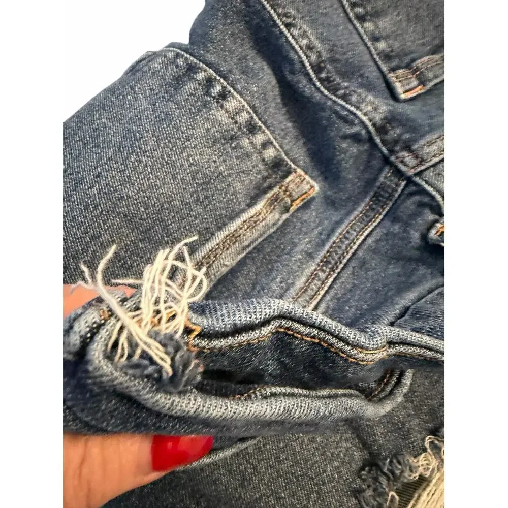 Good American Distressed Cropped Jeans - Picture 12 of 13